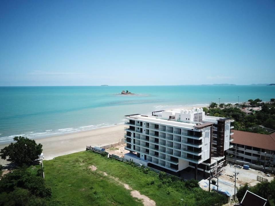 Beachfront Executive Studio Mae Phim Rayong Eksteriør billede